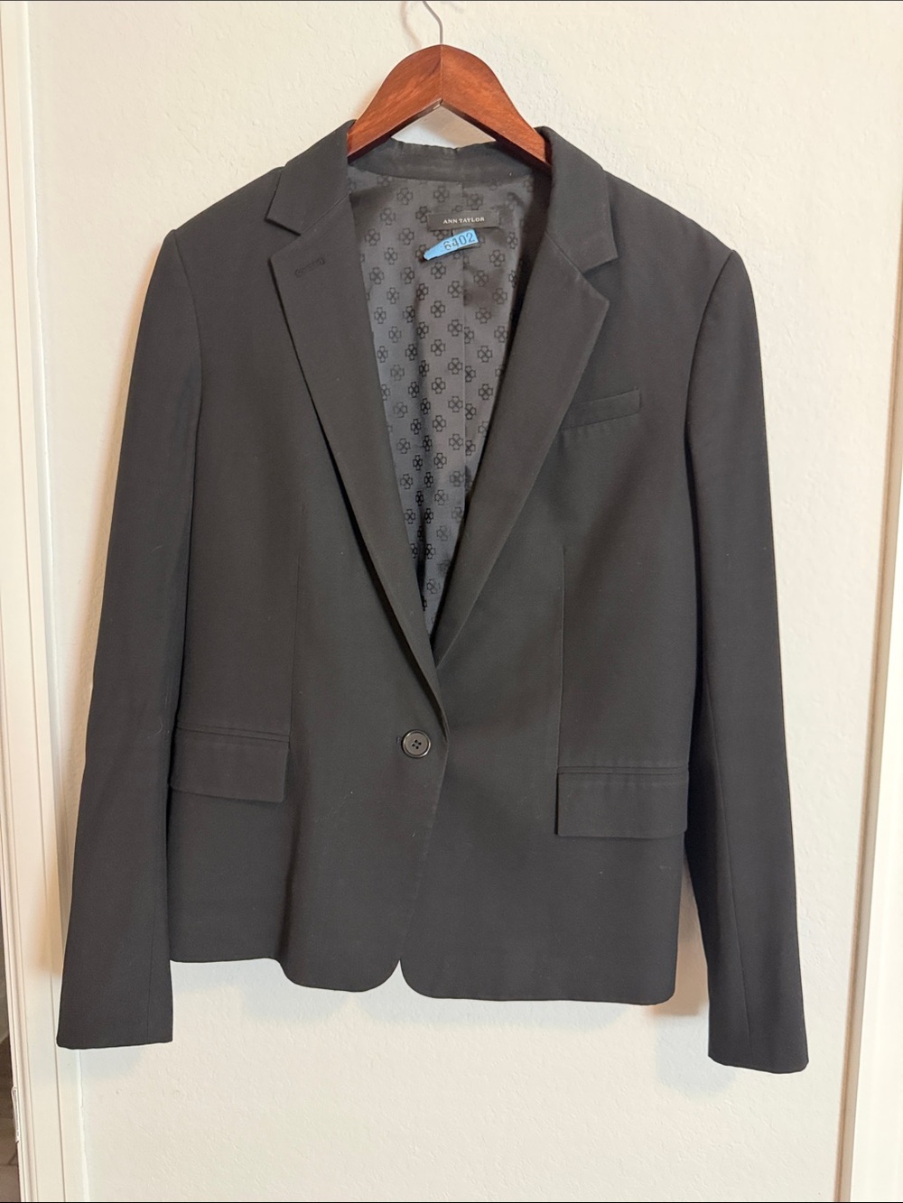 Ann Taylor Black Single-Button Women's Blazer